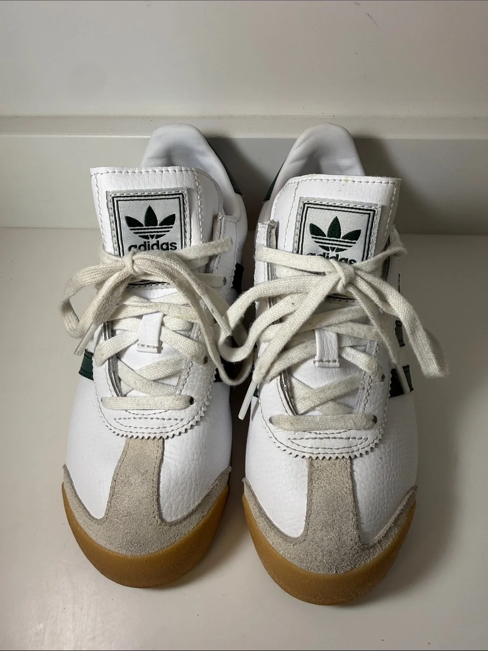 adidas Somoa Kids White w/ Green Accent Gum-Tone Sneakers - Size 2